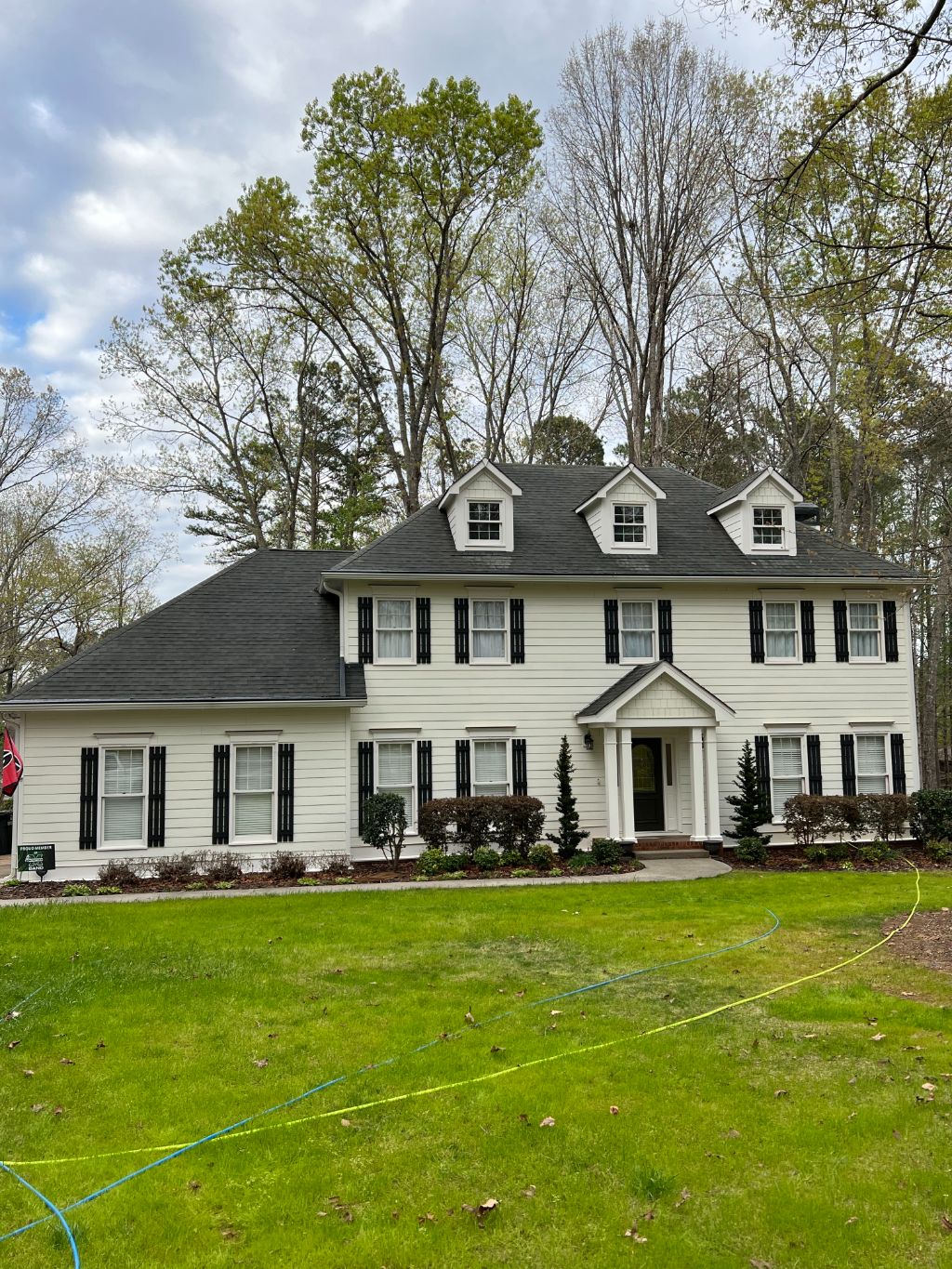 House washing roof cleaning fence cleaning peachtree city ga