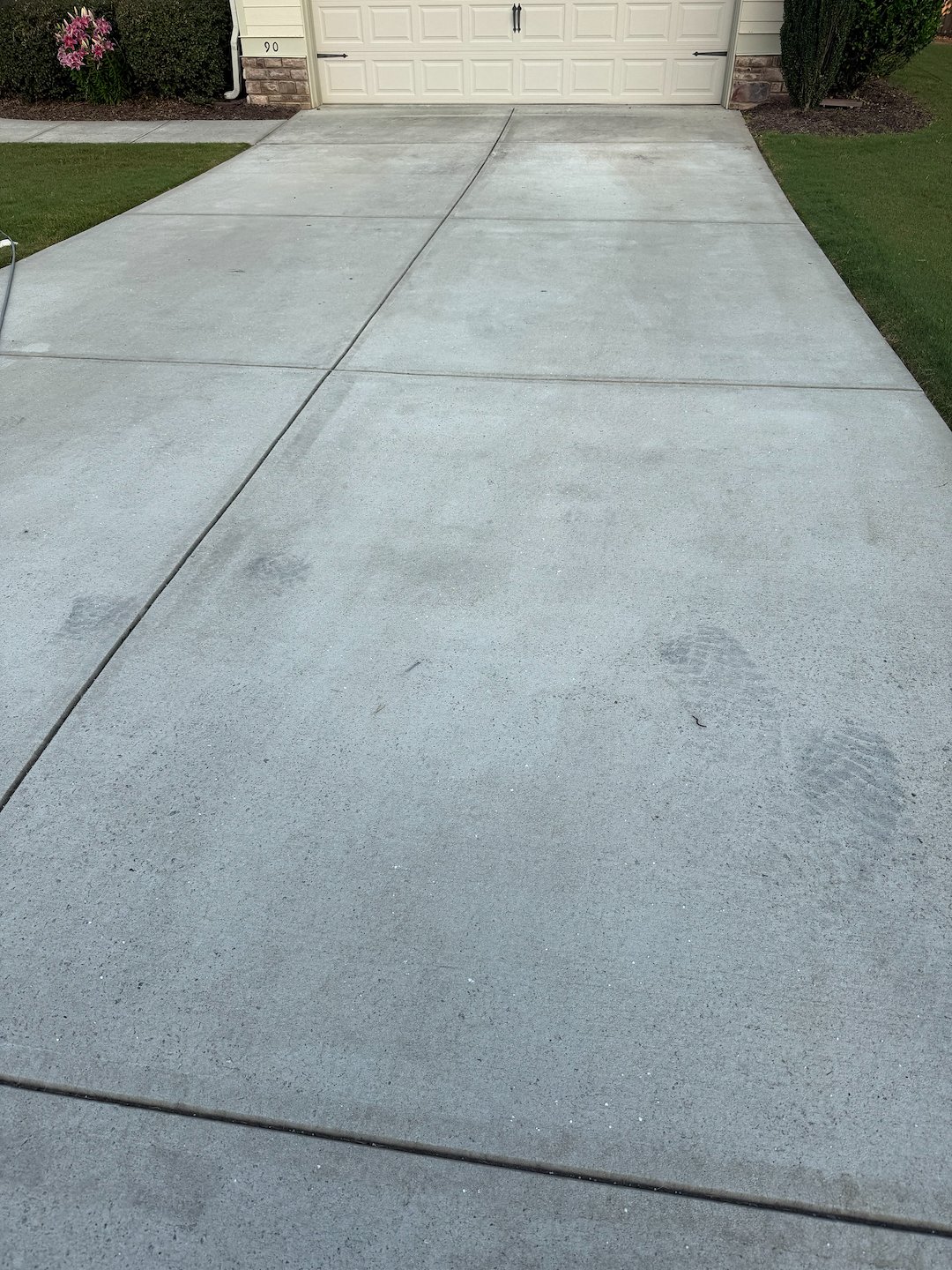 Concrete cleaning in Senoia,Ga