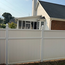 Driveway-and-PVC-Fence-washing-in-FayettevilleGa 2