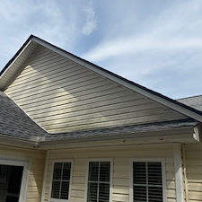 House-and-fence-softwash-in-SenoiaGa 15