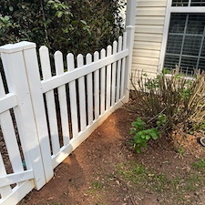 House-and-fence-softwash-in-SenoiaGa 5