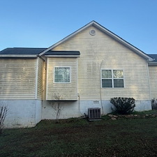 House-wash-and-Roof-wash-in-Meansville-GA 9
